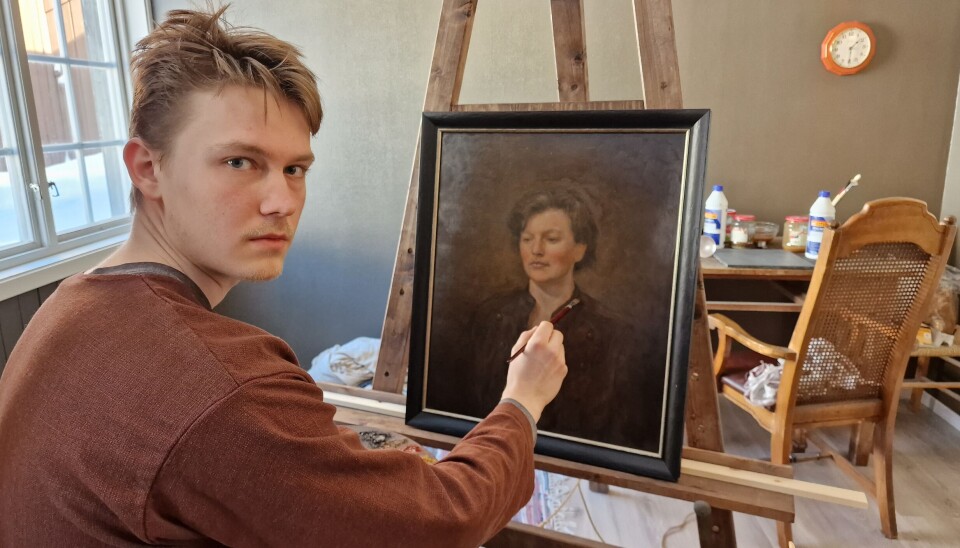 LOKAL KUNSTNER: Kunst og kultur er tema for ukens quiz. Vet du navnet på denne lokale kunstneren?