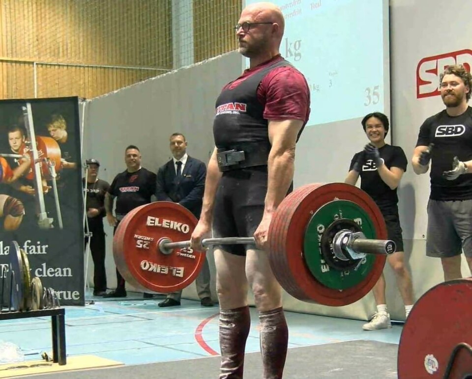 Her kan du følge Frode Rui i VM for styrkeløft