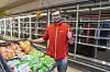 OPPGRADERER: Daglig leder for Ulefoss Extra, Piotr Szuster, forteller at butikken nå får en skikkelig oppgradering.