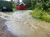 Styrtregnet lørdag ettermiddag skapte lokale oversvømmelser, som dette bildet fra Odden viser.