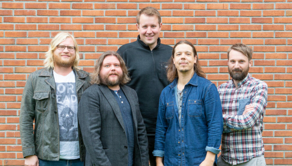 The Lone Pine: Består av Magnus Fosli Lillefjære (trommer), Jan Petter Nilsen (bass), Even Skårberg Aarnes (vokal og piano), Martin Solvoll (låtskriver, vokal og gitar), Mats Bjønnes (gitar).
