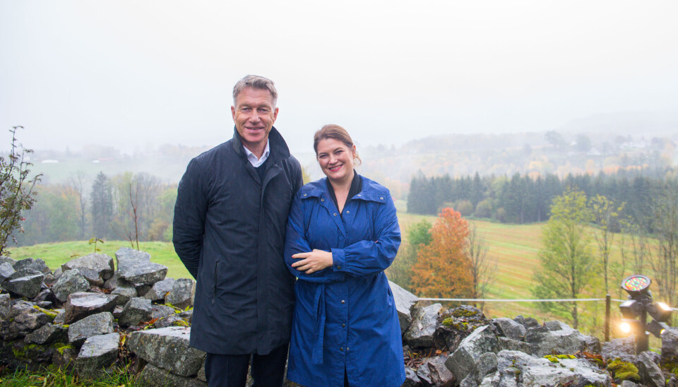 Fensfeltet lå badet i tåke da de to ministrene besøkte Ulefoss. Men Aasland og Myrseth var opptatt av å ikke tåkelegge viktigheten av ressursene som ligger under bakken.