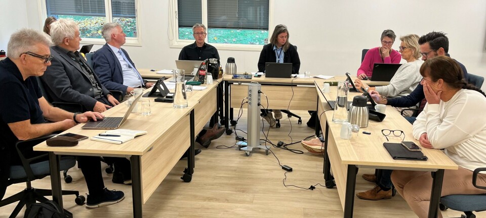 Økt sykefravær og vold mot ansatte bekymrer. Politikerne vil vite mer om situasjonen