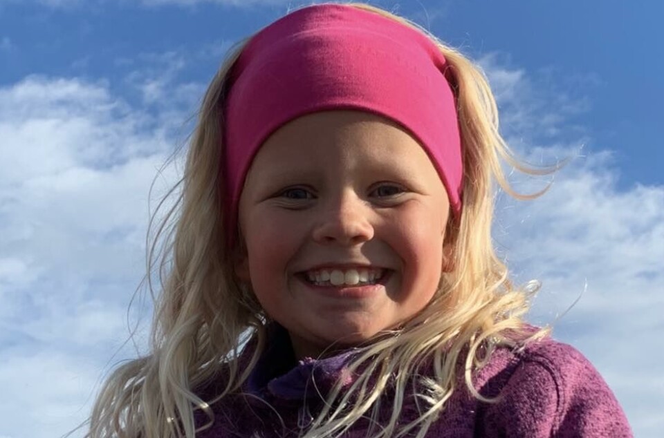 Eline 8 år