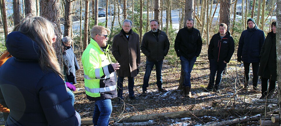 Politikerne var på befaring. – Her skal sarkofagen ligge