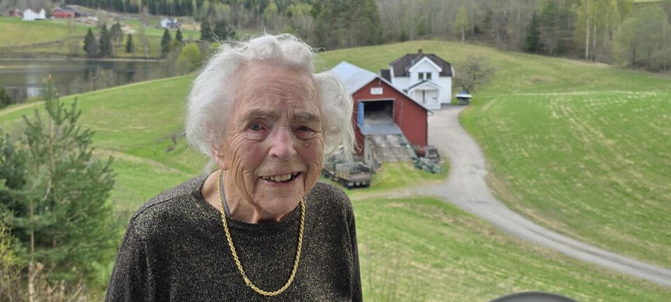 Signe har blitt 100 år - men kjellertrappa tar hun på «strak arm»