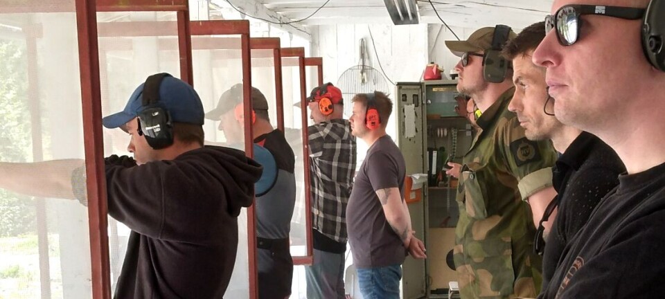 Med pistol, rifle og hagle ble en gammel tradisjon gjenopplivet