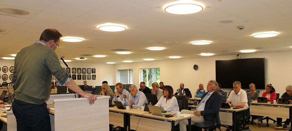 Samla seg om felles føringer for kutt. Håper å unngå Robek-lista