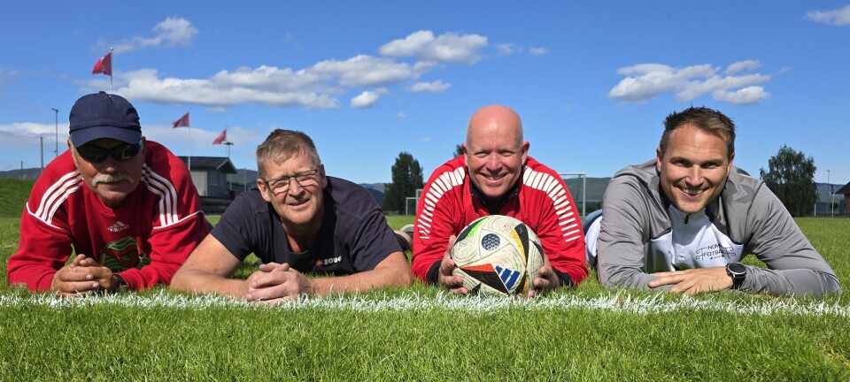 Gjenforening av gamle helter. Se listen over hvem som deltar på jubileumskampen