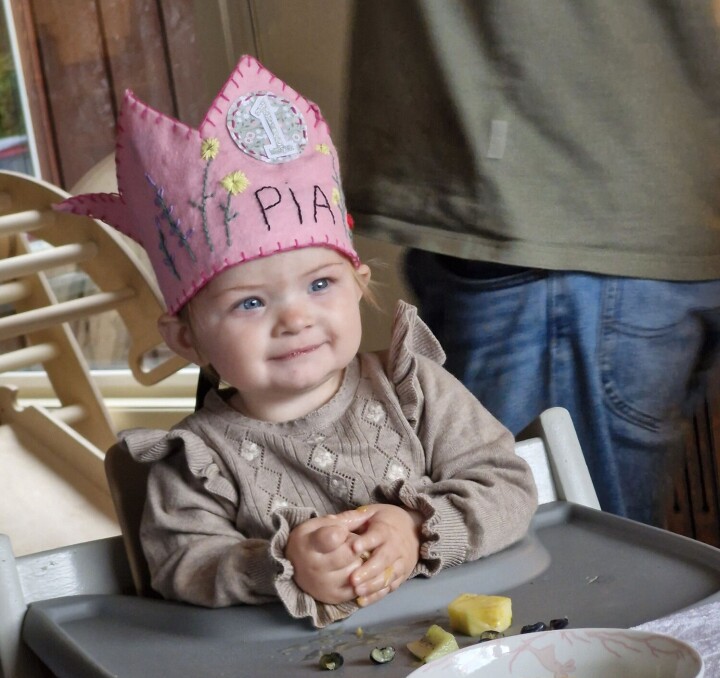 Pia 1 år