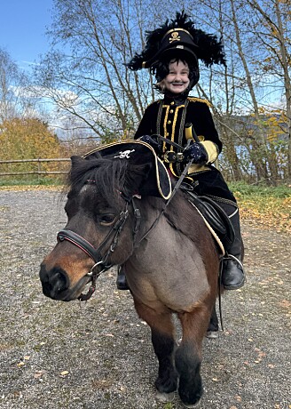 Se bilder og video fra Halloween-stevne i Norsjøhallen